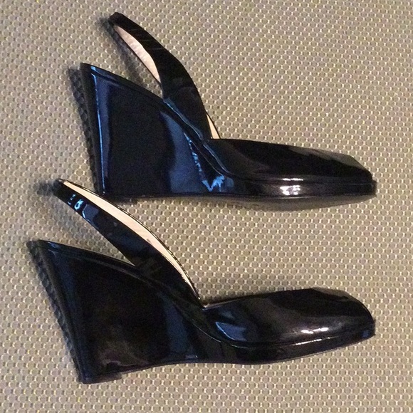 Michael Michael Kors size 10 black patent leather wedge shoes for women - Picture 3 of 11